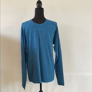 Lululemon metal vent tech LS